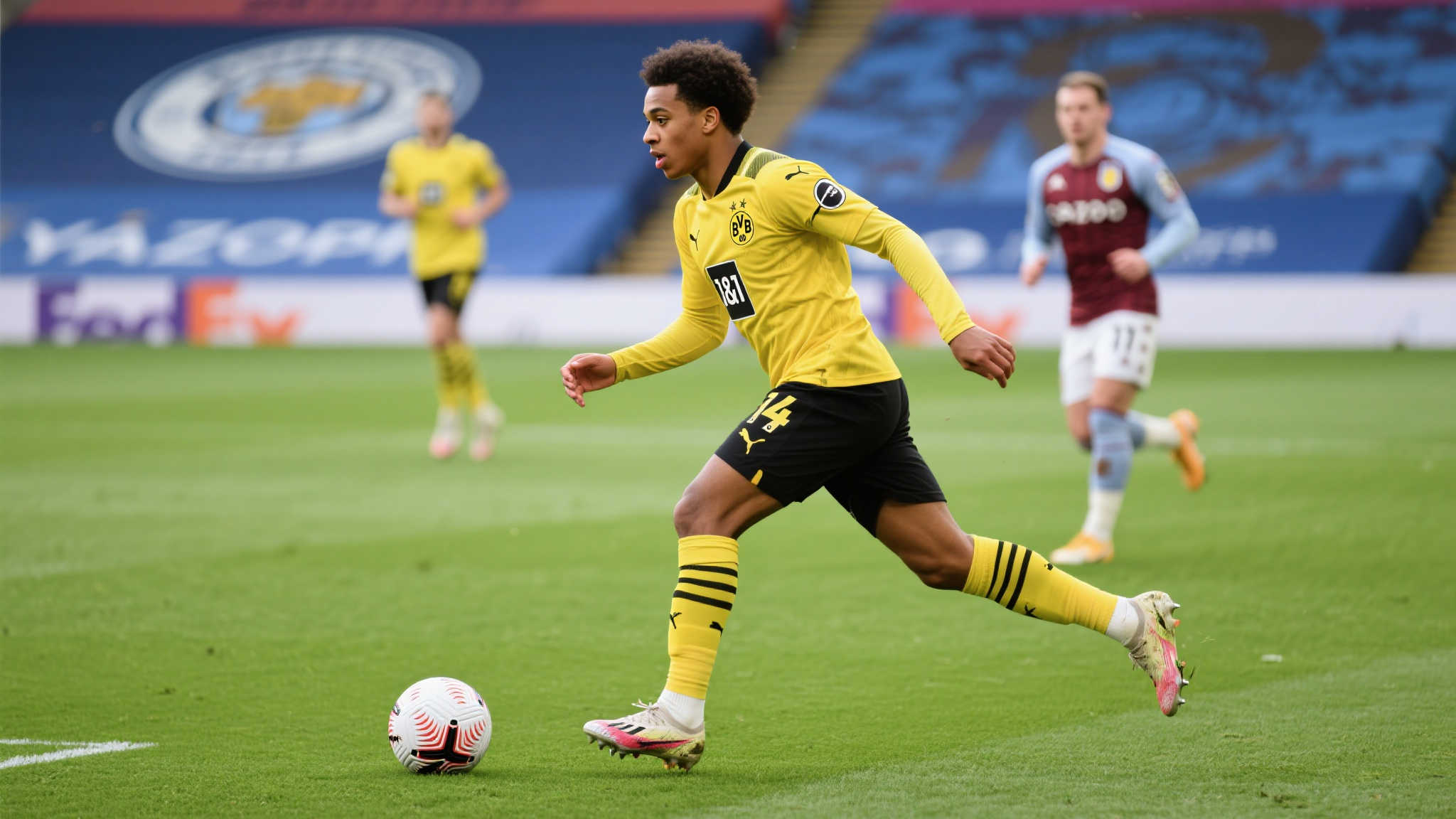 桑乔在英超表现欠佳,德甲或许更能发挥他的潜力 面对不断变化的足球世界,不同球员在不同联赛中的表现